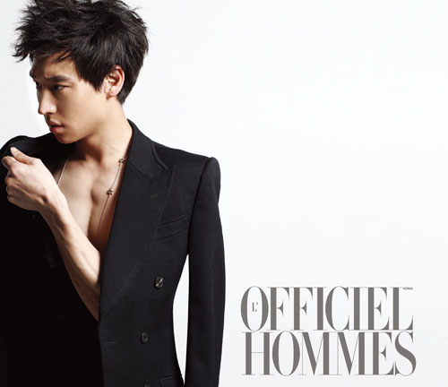 イ・ジェフン、グラビアで男性美を発揮Chosun online 朝鮮日報