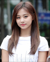Twiceツウィがサイン会欠席 健康上の理由 Chosun Online 朝鮮日報