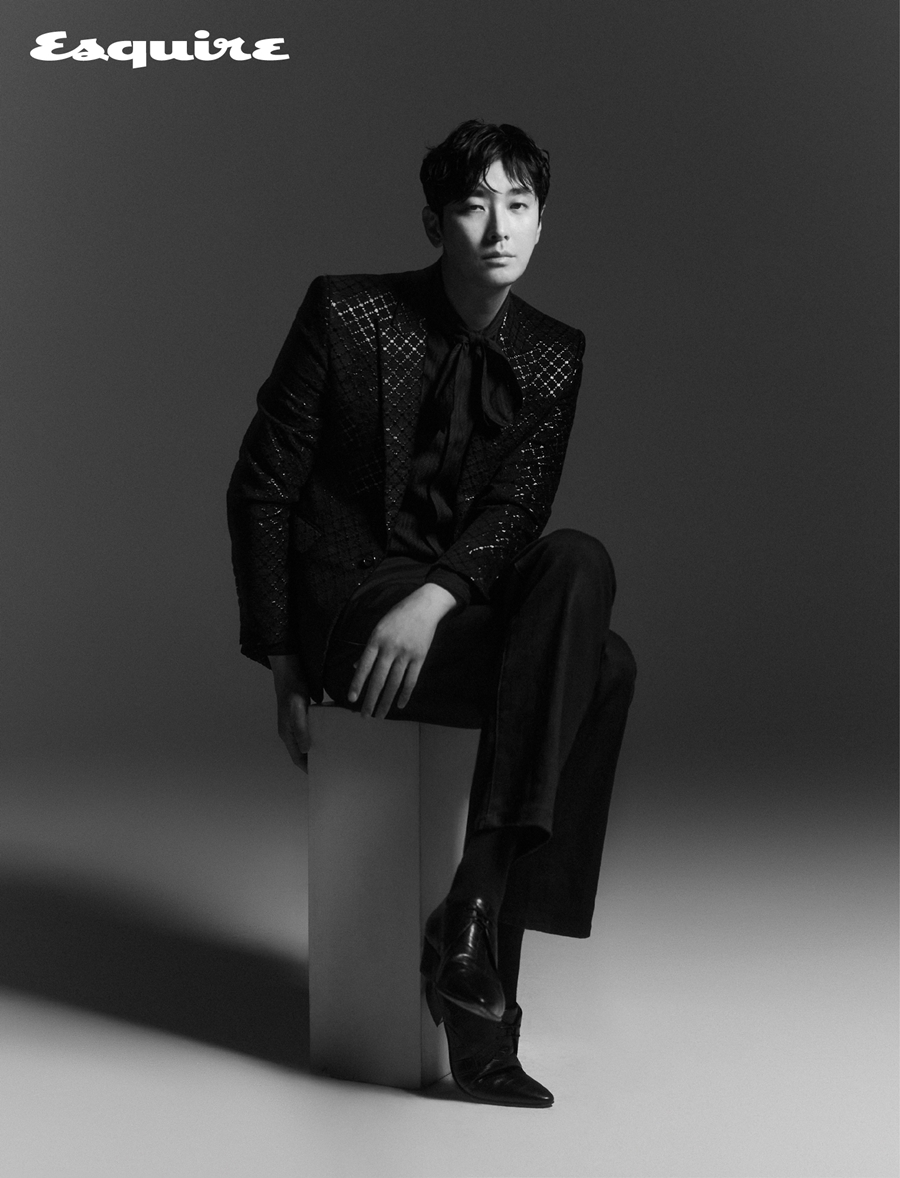 Chosun Online 朝鮮日報 チュ ジフン 俳優は40からスタート 来年のために体作り Esquire