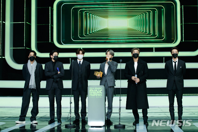 BTS、3年連続「今年のアルバム賞」受賞＝2020 MAMA