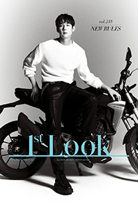 【フォト】ユ・ヨンソク、バイクに腰掛けカリスマアピール