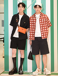 【フォト】THE BOYZヨンフン&ジュヨン、「涼やかな夏のファッション」
