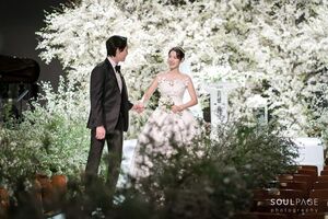 パク・シネ&チェ・テジュン、結婚式で蜜のように甘い愛情表現