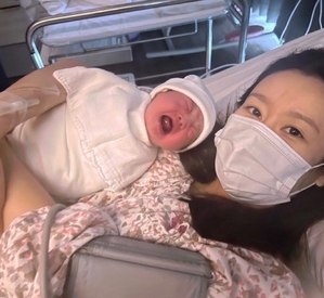CRAYON POPグンミが第二子出産 「陣痛を感じて分娩」