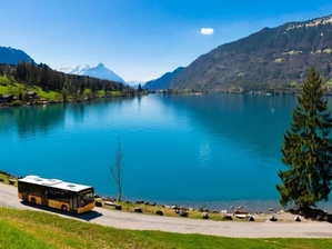 「愛の不時着」ロケ地 スイスの町が人気観光スポットに