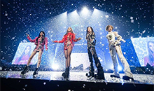 2NE1　10年ぶり完全体コンサートで涙「癒される場所」