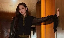G-DRAGON＆アニーと親交がある財閥令嬢イ・ジュヨン、ドット柄ストッキング＆ショートパンツ姿が大胆