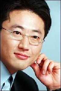 映画俳優・朴新陽が8歳年下女性と結婚へ