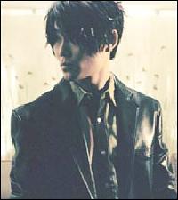 金ボムスが独自のポップバラード『逢いたい』を披露