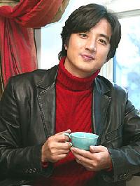矛盾したキャラクターを巧みに演じる俳優 鄭俊浩