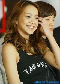 安室奈美恵が来韓公演を控えて韓国語三昧に