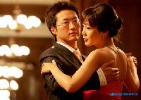 『パリの恋人』、日本テレビと7000万円で放送権契約