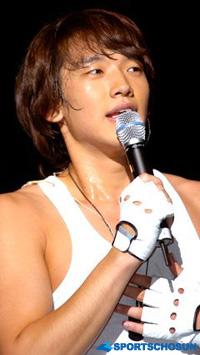 ピ、日本公演で大学歌謡祭の司会キャンセル