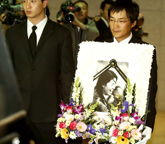 【フォト①】故イ・ウンジュさんの葬儀