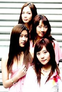 4人組ガールズグループ天上智喜、中国でデビュー舞台