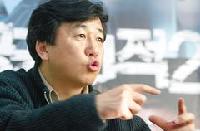 「韓国俳優はカネばかり考える」 カン・ウソク監督が名指しで批判