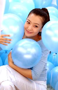 キム・ヒソン、DHCコリアCMでかわいらしいイメージアピール