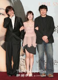 【フォト】映画『外出』の公式記者会見