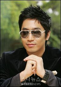 俳優エリック、釜山で熱烈な歓迎受ける