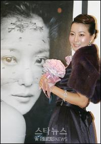 【フォト】キム・ヒソンの写真集発表会