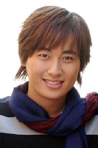 歌手イ・ジフン、暴行容疑で書類送検