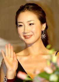 崔志宇『輪舞曲―ロンド―』でバイオリン演奏披露