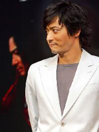 【フォト】チャン・ドンゴン、日本女性の視線を釘付け