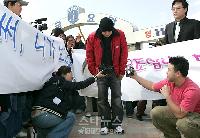 【フォト】コ・ス入隊で取材陣殺到