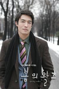 『春のワルツ』、『君はどの星から来たの』を僅差でリード