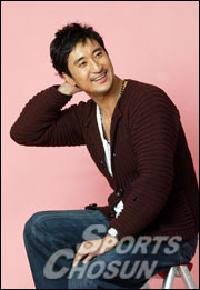 シン・ヒョンジュン、新映画撮影で「毎日筋肉痛」