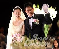 シン・ドンヨプ、MBC女性プロデューサーと結婚式
