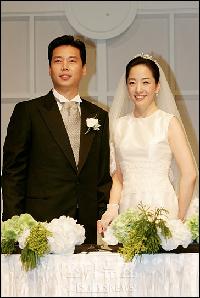 【フォト】ノ・ヒョンジョンアナ-チョン・デソンに100人の報道陣