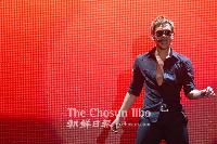 【フォト】クライマックスで涙を見せたRain