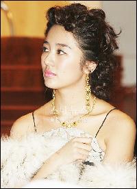 【フォト】グリメ賞で最優秀演技者賞受賞したユン・ウネ