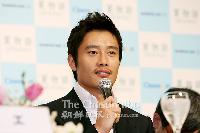 【フォト】いつ見ても素敵なイ・ビョンホンの笑顔