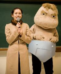 ソン・イェジン、入院中の子供たちと映画を鑑賞