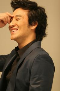 オム・テウン、4日に大阪でファンミーティング