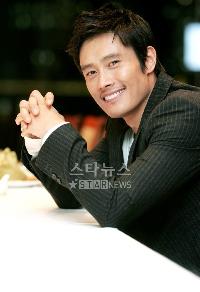 「ビョン様&キムタク夢の共演」 日本メディアが大きく報道