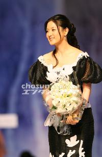 香港のパパラッチ、イ・ヨンエの自宅内部を隠し撮り