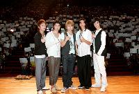 東方神起、台湾でも大人気…記者会見に取材陣150人超