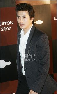 クォン・サンウが前所属事務所を提訴