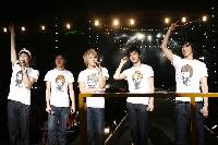 東方神起マレーシア公演にファン2万人