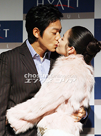 【フォト】金南一&キム・ボミンアナの熱いキス!