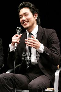 松山ケンイチ「Araと共演したい」