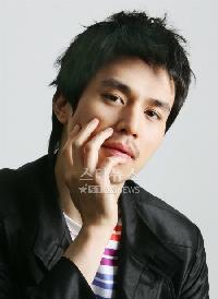 イ・ドンウク、韓日で女性のハートをキャッチ