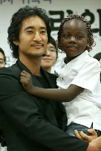 広報大使にシン・ヒョンジュン=世界難民の日