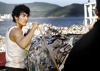 「アクション・ソン」に生まれ変わったスンホン