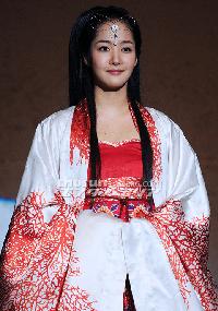 【フォト】楽浪姫を演じるパク・ミニョン