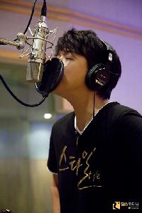 リュ・シウォン、韓国で4年ぶり歌手カムバック