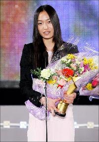 世界的トップモデルのキム・ダウルが急死